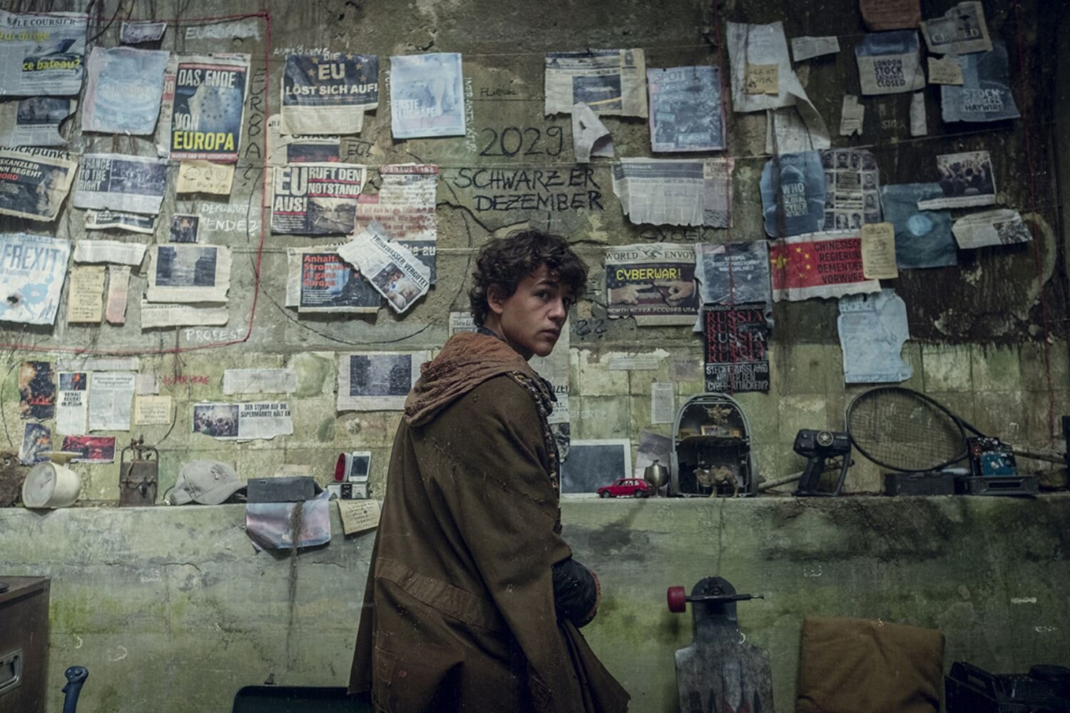 „Kmeny Evropy“, natočené v Praze, má premiéru na Netflixu