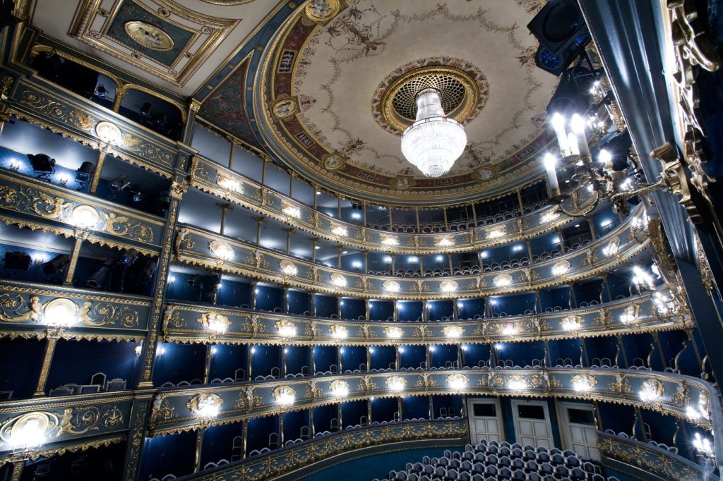 Interior of Prague's Estates Theatre. Photo: Wikimedia / Jorgeroyan