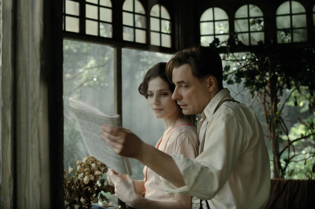 Evgeniy Tsyganov and Yulia Snigir in The Master and Margarita (2024)