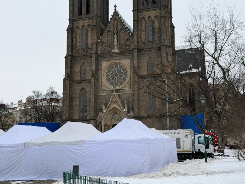 Filming for The Age of Innocence at Prague's Náměstí Míru. Photo © The Prague Reporter