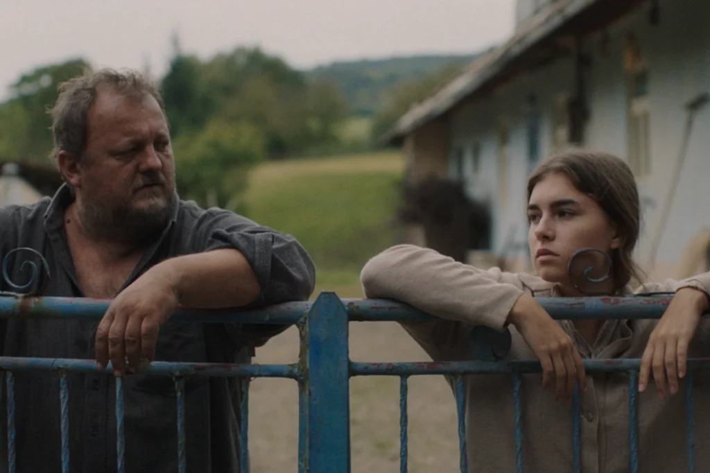 Sara Chripakova , Jozef Pantlikas in Flood (2026)